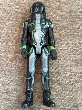Fortnite Victory Series Eternal Voyager action figure 12 in with articulation